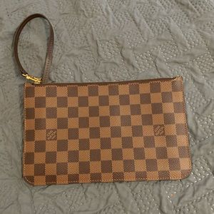 Louis Vuitton pochette